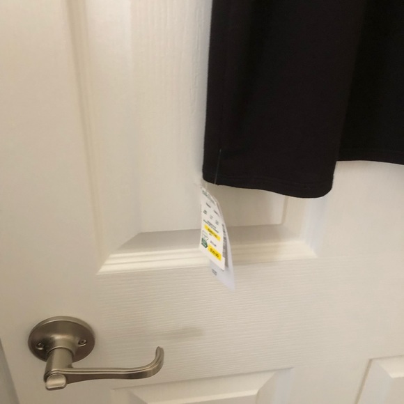 Coco Bianco Black Ruffled Sleeve Cold Shoulder Top Small - Picture 4 of 8